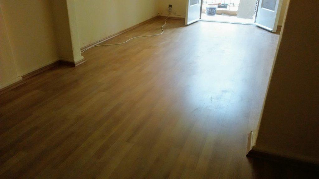 Εγκατάσταση Laminate Πατώματος επάνω σε προϋπάρχον παλαιό ραμποτέ στο κέντρο της Θεσσαλονίκης