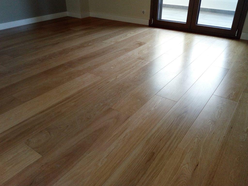 Προβερνικωμένο Πάτωμα Νέα Κρήνη Θεσσαλονίκη-δρυς φαρδιά σανίδα