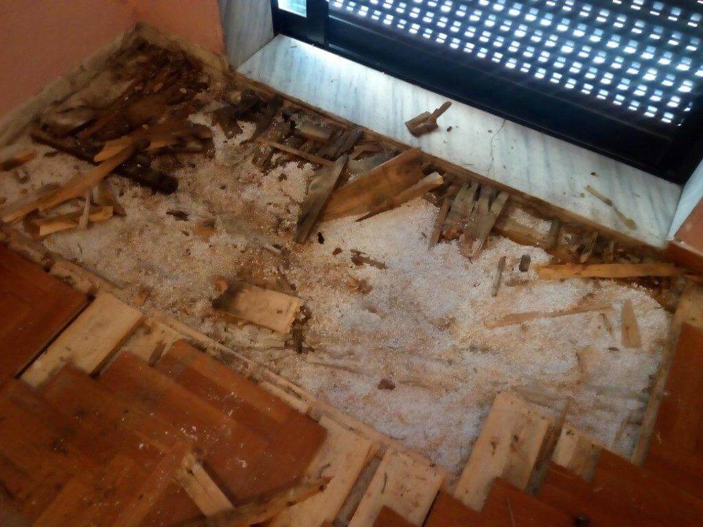 τεχνίτης πατωματάς αποκατάσταση ζημιάς από υγρασία