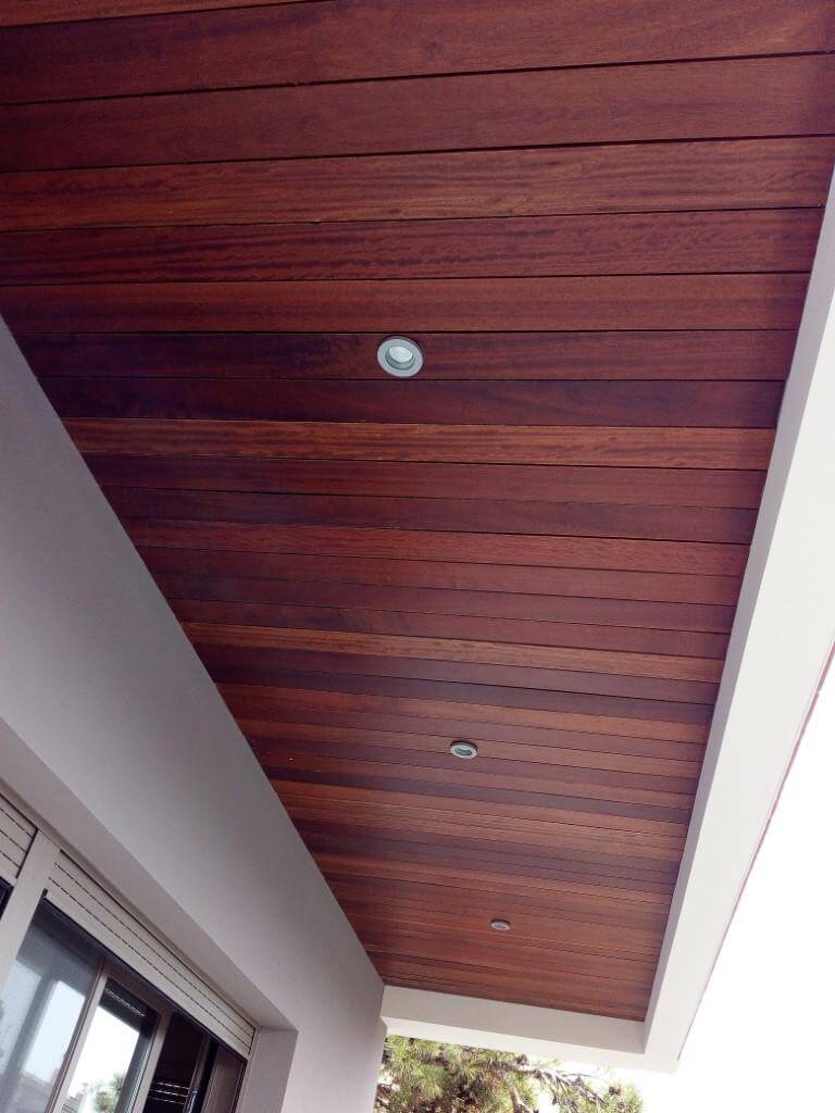 Επένδυση με deck από ξυλεία iroko 1